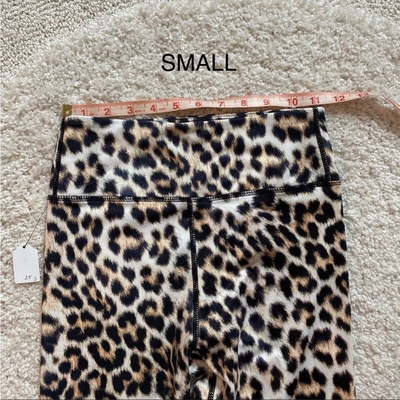 Animal print high waisted leggings small NWT - Picture 7 of 15
